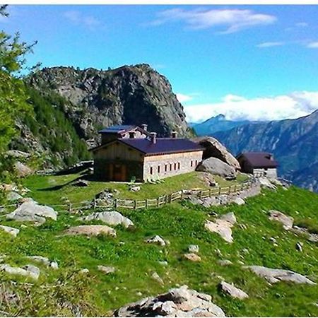 Rifugio Alpe Bonze Villa Donnaz Luaran gambar